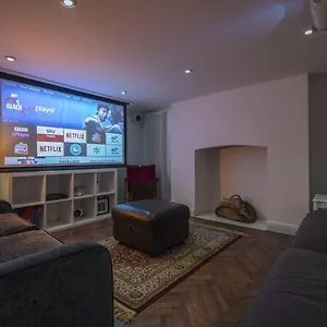 The Tansy House On Queen Street Apartment